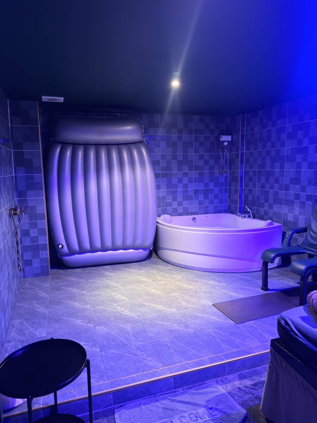 CHAIRMAN NURU MASSAGE